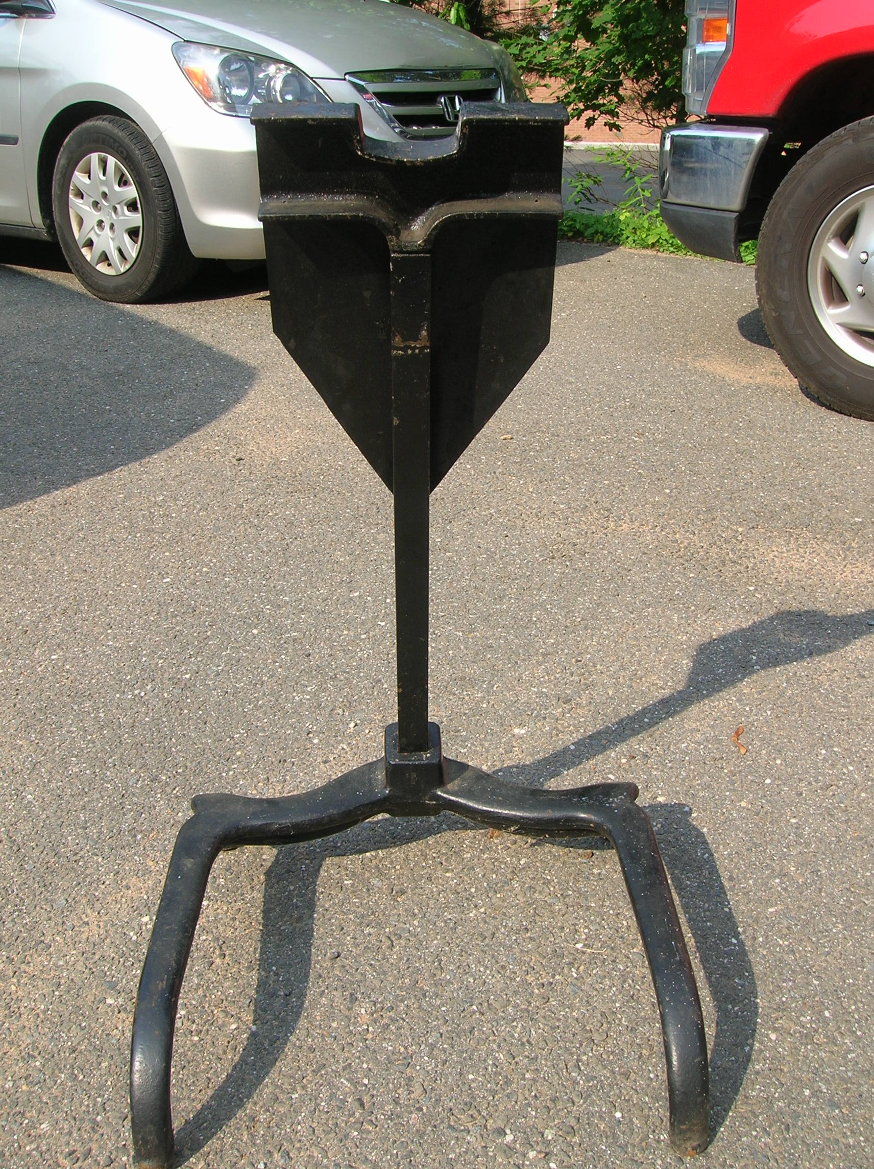 1920-s-cast-johnson-stand-color-antique-outboard-motor-club-inc